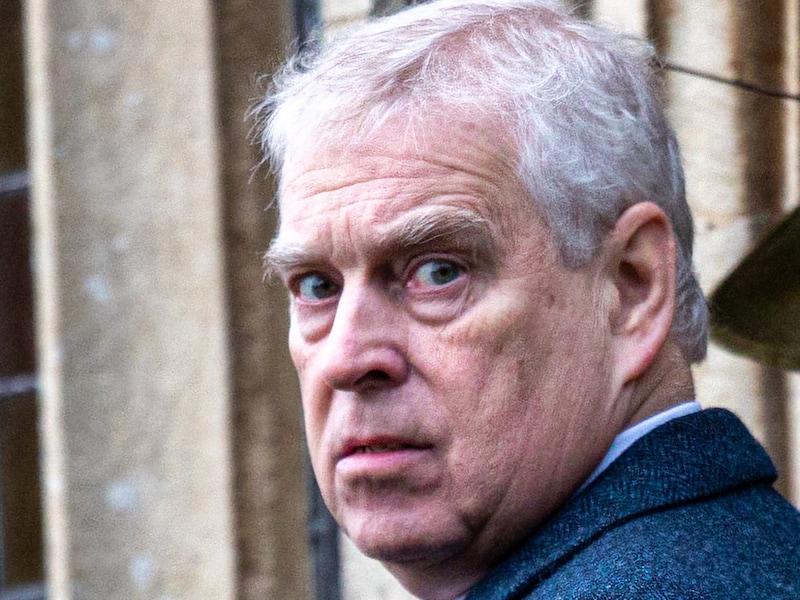 Andrew mag geld van koning Charles niet gebruiken voor rechtszaak tegen Thames Valley Police