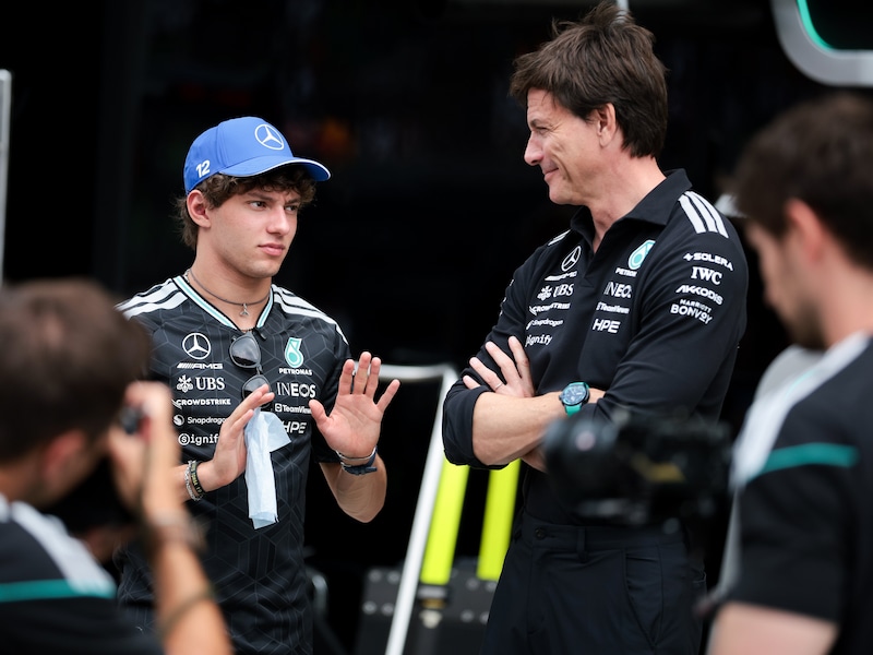 Mercedes-baas Toto Wolff over toekomstig F1-kampioen Kimi Antonelli: “Velen vonden hem niet goed genoeg. Wij investeerden 10 miljoen”