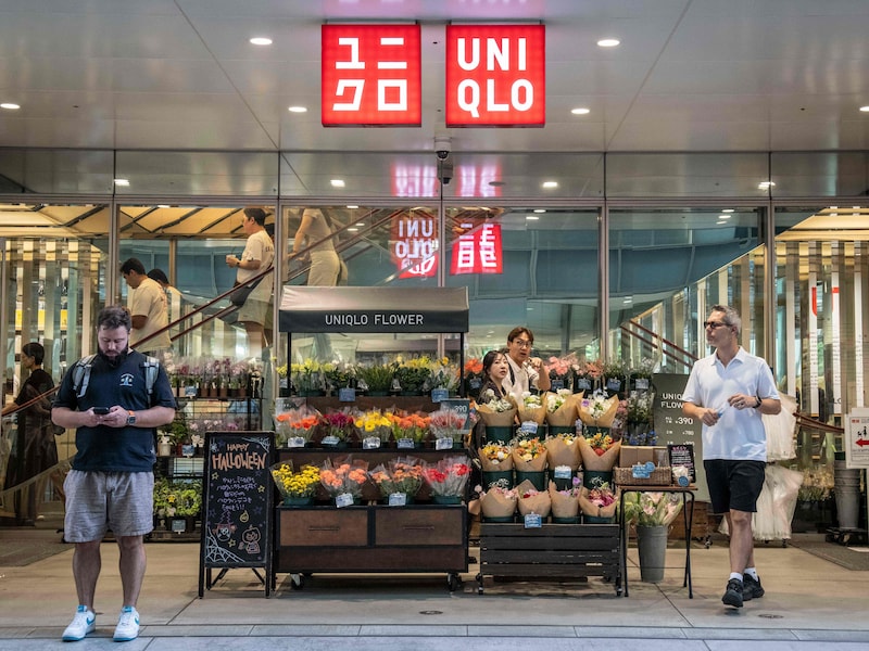 Storm van kritiek op sokken van 2 euro in Japan: Uniqlo draait prijsverhoging terug
