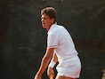 Talent, roem, een zware heroïneverslaving en de cel: het Belgische tennis neemt afscheid van Bernard Boileau (67)