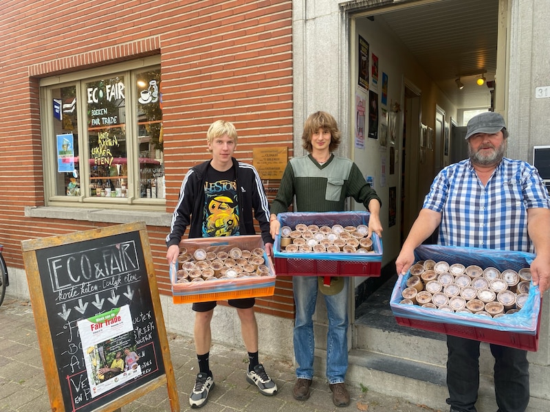 500 gratis fairtradechocomousses tijdens Week van de Fair Trade in Herzele en Zottegem