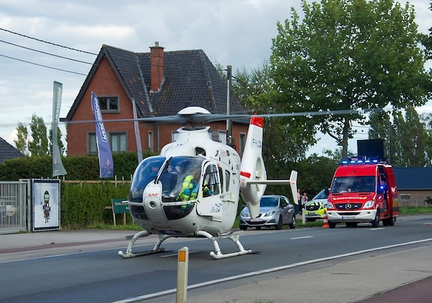 Jonge mama (18) sterft na klap tegen boom in Hooglede, baby lichtgewond ...