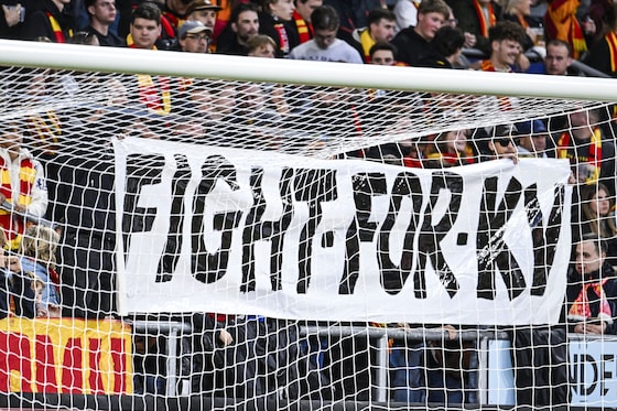 LIVE. Eerste deftige doelpoging is voor KV Mechelen: Michez trapt over ...