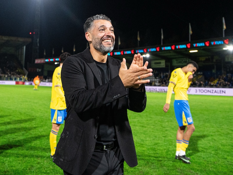 “Het is nog te vroeg om aan Europees voetbal te denken”: tevreden Issame Charaï zet sterke reeks verder met Westerlo na ruime overwinning tegen Antwerp
