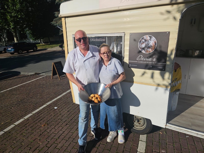 Benny en Pascale willen wereldrecord oliebollen bakken breken: “We moeten 48 uur aan de slag blijven”