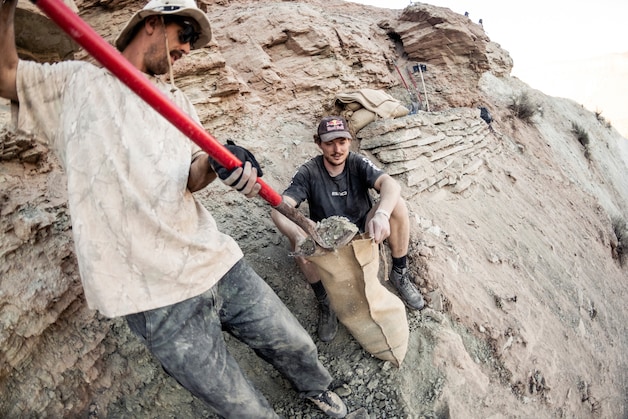 Met landgenoot Thomas Genon op de berg voor Red Bull Rampage: “Mijn rug ...