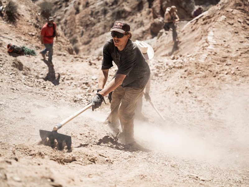 Met landgenoot Thomas Genon op de berg voor Red Bull Rampage: “Mijn rug doet pijn, mijn armen verzuren... en nu moet ik die afgrond in springen”