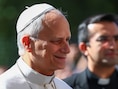 Paus herstelt goed na longoperatie en draagt mis op in ziekenhuis, meldt Vaticaan