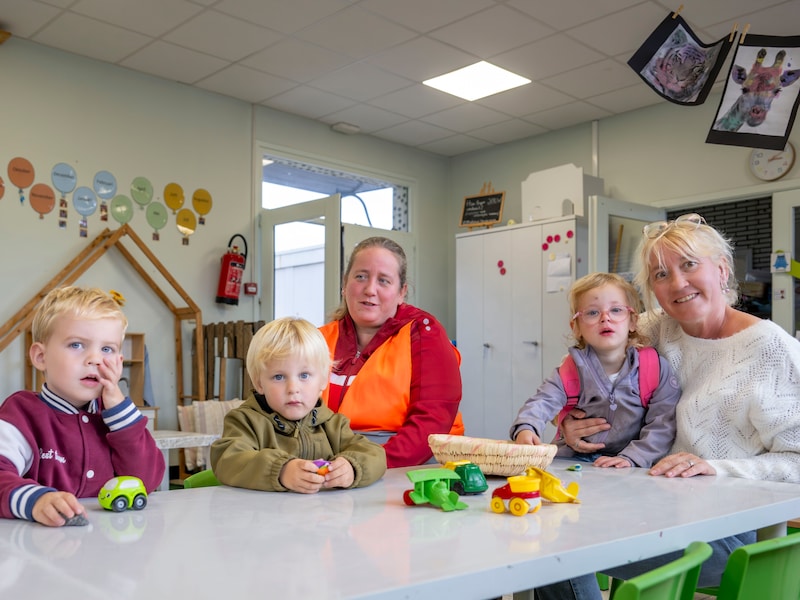 Schepen draait mee in buitenschoolse kinderopvang tijdens Week van de Kinderopvang