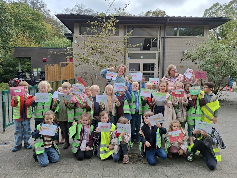 Post van freinetschool De Boomhut! Zo kondigen ze nieuwe directeur Isabelle aan