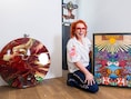 Van ‘Tante Roger’ tot ‘Sorry-vogel’: Els De Schepper (61) toont haar andere creatieve kant in Lierse huisgalerij Art Uur