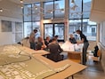 Atelier Dender opent in station Denderleeuw als uitvalsbasis voor Denderknoop: Project ontwikkelt toekomstbeeld voor stationsomgevingen