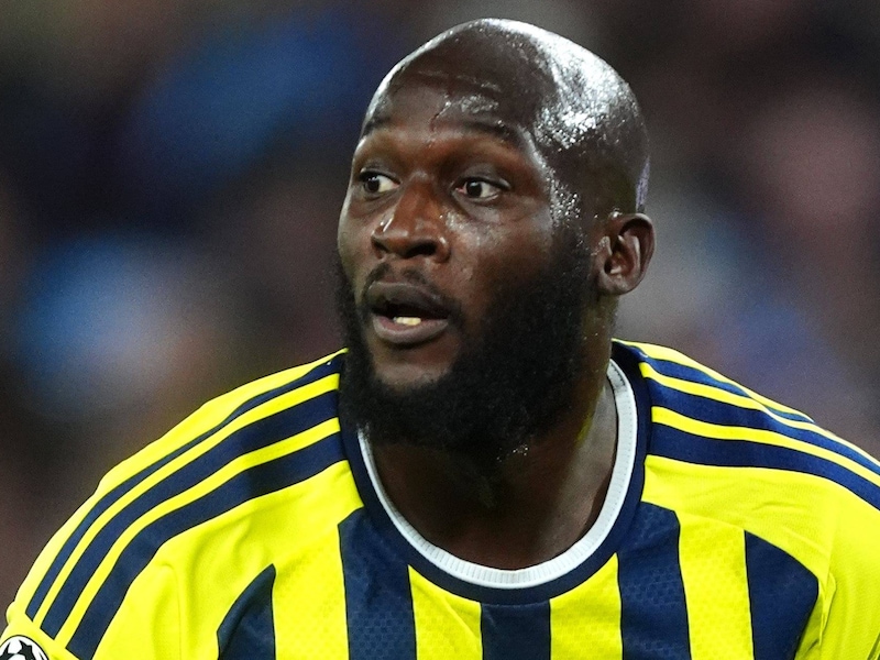 KIJK. Invaller Romelu Lukaku met 6-0 (!) onderuit tegen Aston Villa en spetterende Betis-Porto: bekijk hier alle hoogtepunten van de Champions League