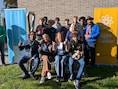 Leerlingen van VTI Aalst maken babbelbanken voor kankerpatiënten: “Soms heb je vooral iemand nodig die luistert”