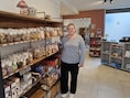 Petra kiest voltijds voor haar geschenken- en snoepwinkel Presenti: “Voortaan van dinsdag tot zaterdag doorlopend open”