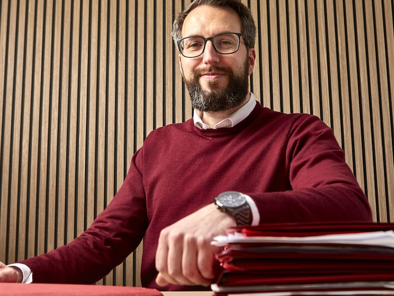 Banken moeten phishingslachtoffers meteen terugbetalen: “Als honderden mensen op dezelfde manier worden opgelicht, kan je niet zeggen dat ze grof nalatig zijn”
