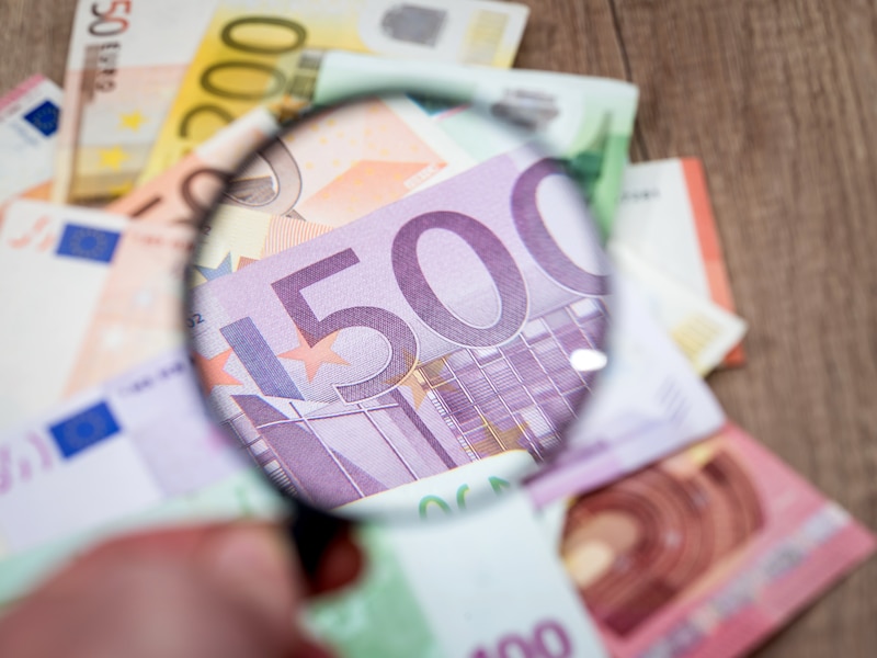 “Als trouwe klant word je niet beloond”: klopt die uitspraak? En hoeveel euro misloop je op die manier?