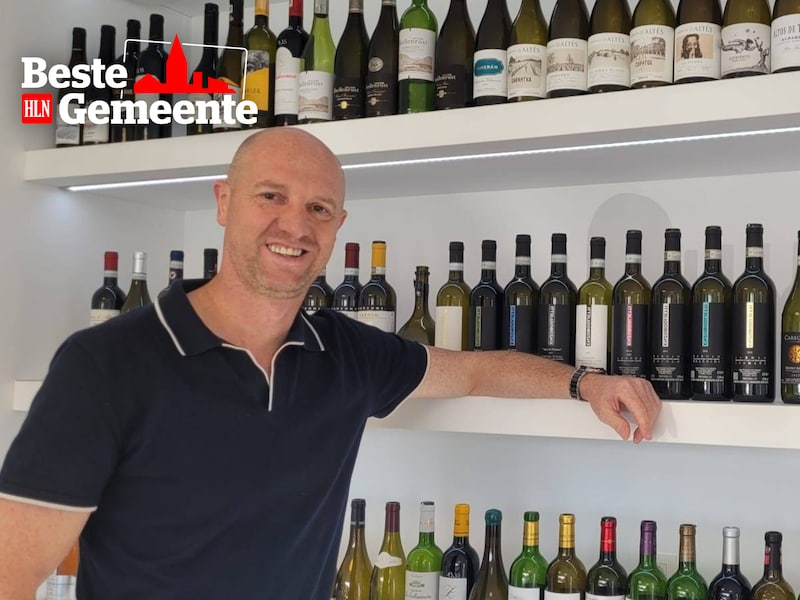 Rocky Peeters baat wijnhandel BAR àPART uit in Herselt.