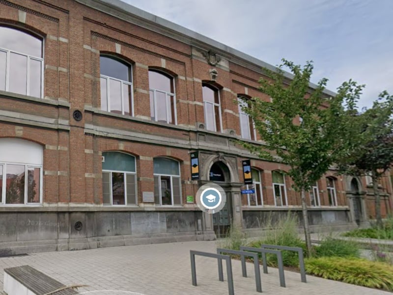 Middelbare school op de Antwerpse Dam geëvacueerd nadat gasleiding geraakt wordt bij werken