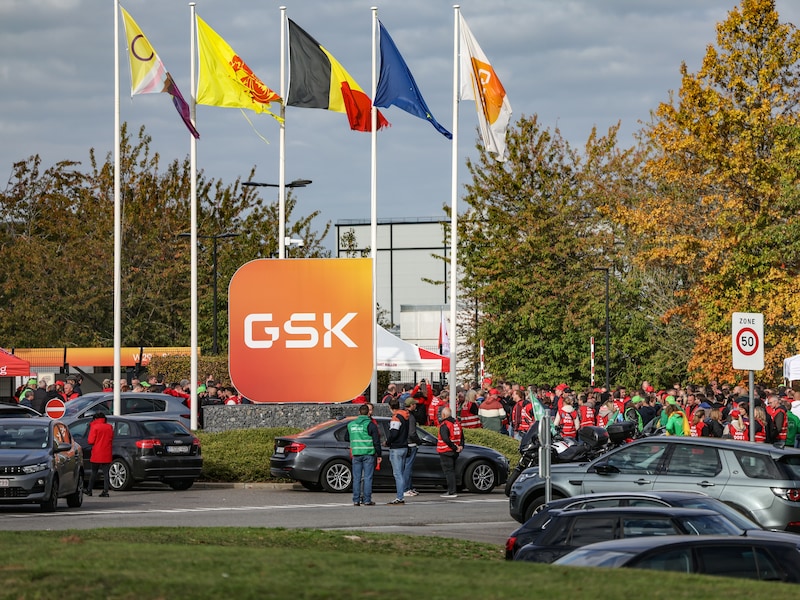 Vakbonden roepen GSK-personeel op om vrijdag weer aan het werk te gaan, blokkade houdt voorlopig aan
