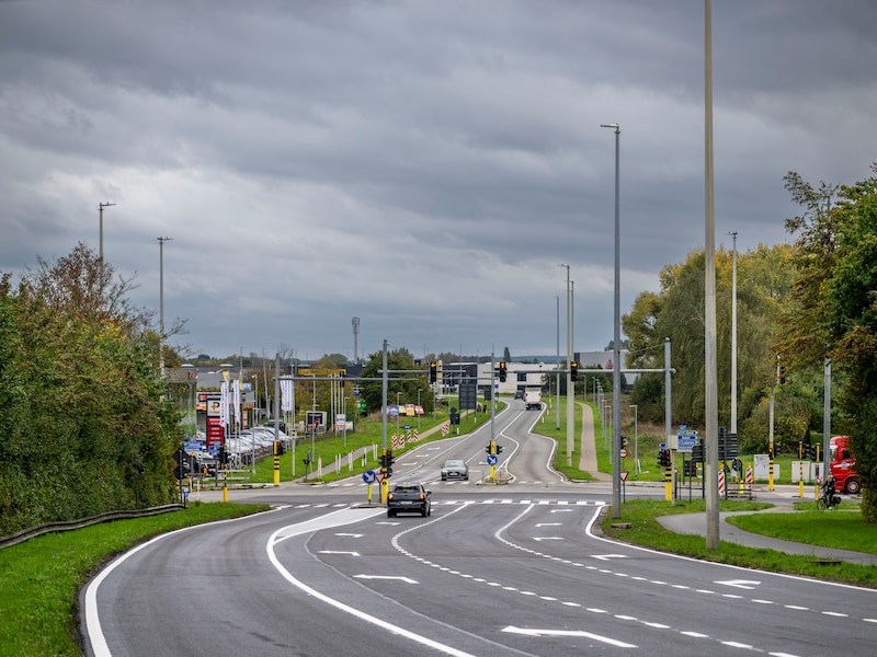 Asfalteringswerken aan Vlassenbroekbrug sneller klaar: rijbaan opnieuw open