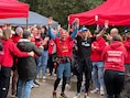 KIJK. Vijf dagen lang liepen ze elk uur 6,7 kilometer, nu hebben Merijn en Ivo wereldrecord Backyard Ultra beet
