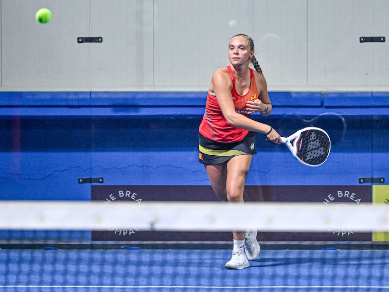 “Het wordt een unieke ervaring”: Noémi Sermant (23) trekt voor het eerst naar het WK