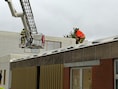 Dak van Spanjeschool in Ardooie komt los door storm Austen: 176 leerlingen in veiligheid gebracht