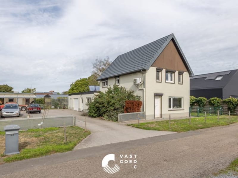 Deze 2 woningen zijn nu te koop in Hechtel-Eksel