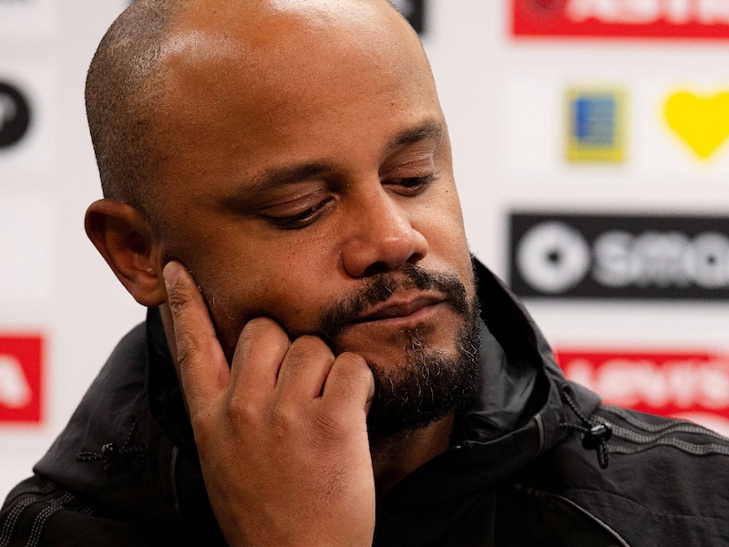 Hij slaapt al jarenlang elke nacht hooguit vier, vijf uur: hoe Vincent Kompany ‘werken tot je erbij neervalt’ wel heel letterlijk neemt