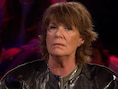 Onbewogen Barbara Sarafian valt op als jurylid in ‘De Slimste Mens’: “Alles gaat zeer goed”