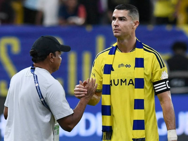 Koopt Cristiano Ronaldo zich in bij zijn eigen club? “Al Nassr heeft 190 miljoen euro schulden en zal worden verkocht”
