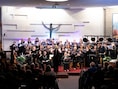 Van jonge stemmen tot ervaren zangers: gemengd koor Couleur Vocale brengt hedendaags Requiem in kerk