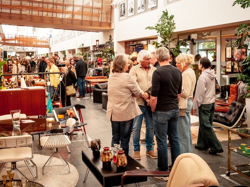 Bijna dubbel zoveel standhouders en 2.732 bezoekers voor Classic Design Market in Hasselt: “Vintage design spreekt steeds meer mensen aan”