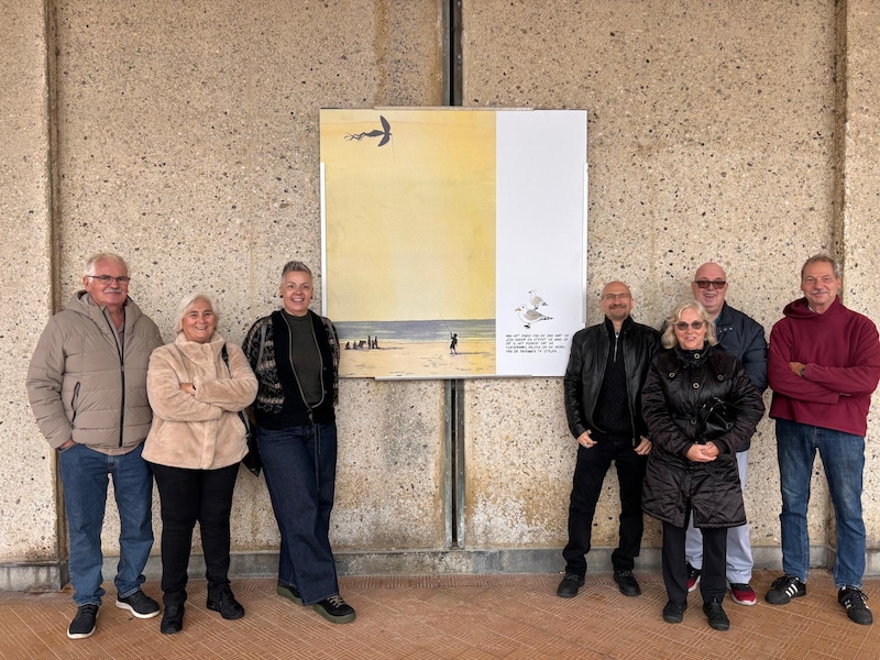 Striptekenaar Alain Poncelet tekent 'Oostende in de herfst’ voor nieuwe expo onder Nieuwe Gaanderijen