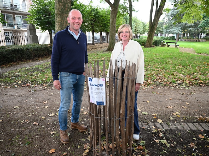 Stad Oudenburg plaatst 33 bladkorven