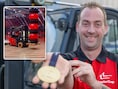 Jimmy (45) wordt met zijn team wereldkampioen heftruckrijden: “Trainen? Nee, dat doe ik niet. Ik zie het op het moment zelf”