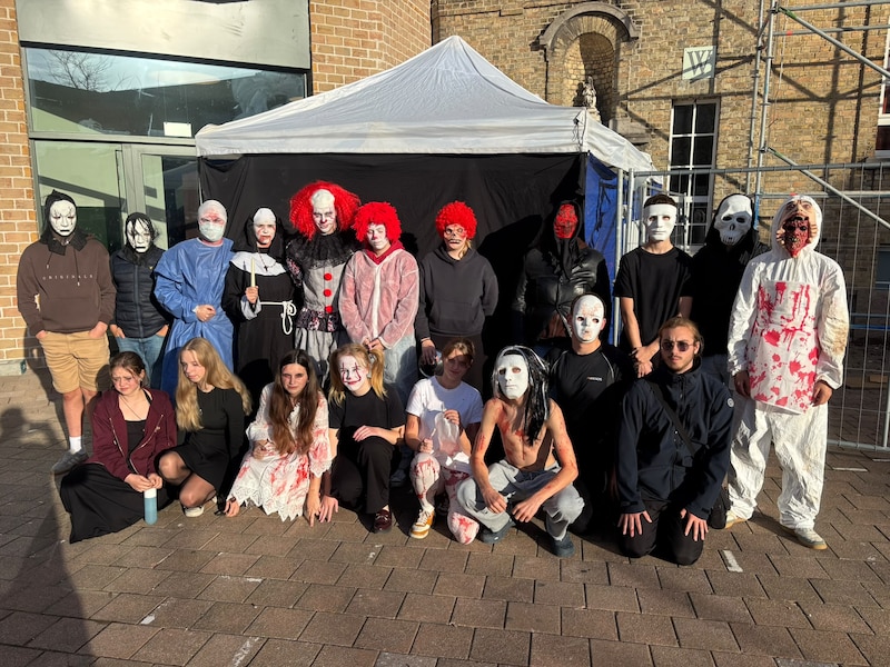 Internen van Internaat Zuid in Roeselare trotseren griezeltocht in pikdonkere kelder: “Veel gegil, maar gelukkig ook veel gelach”