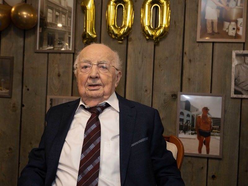 Eeuweling André viert bijzondere mijlpaal in wzc De Plataan