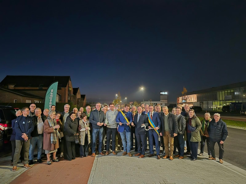 Diksmuidsesteenweg in Roeselare heropend na anderhalf jaar werken: “Droger, veiliger, groener en properder”
