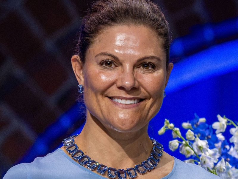 Verjaardagsfeest van 360.000 euro voor Zweedse kroonprinses Victoria doet stof opwaaien: “Je wordt maar één keer 50”