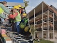 Kinderen van Basisschool Heilige Familie leggen eerste steen van nieuwbouw: verhuis gepland begin 2028