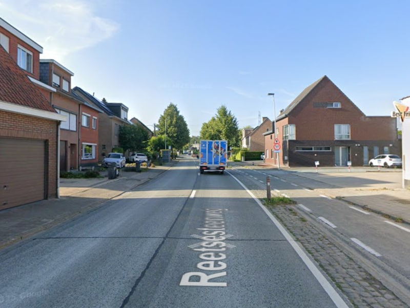Reetsesteenweg in Aartselaar in november deels eenrichtingsverkeer door nutswerken van Fluvius
