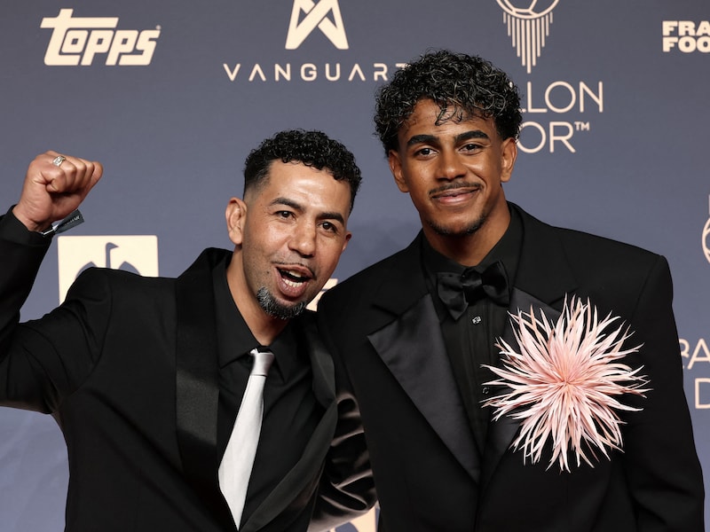 “Vader van Lamine Yamal spuwde voor afreis naar Ballon d’Or serveerster in het gezicht op luchthaven”