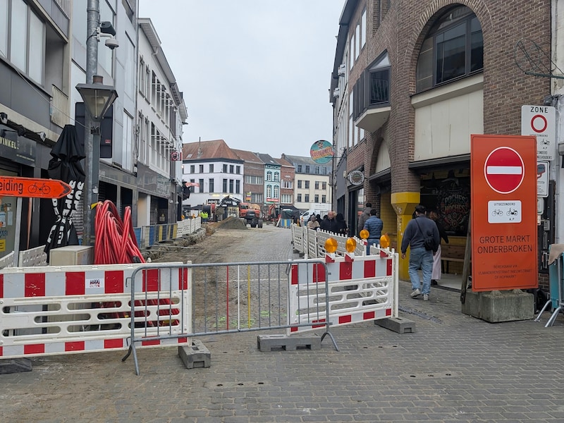 Heraanleg Grote Markt Aalst gaat een nieuwe fase in: “Veilige doorgangen langs de gevels”