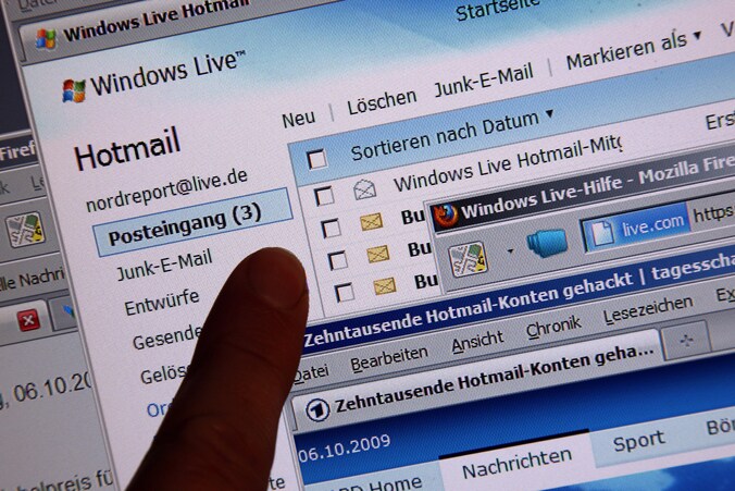 Niet enkel Hotmail-accounts werden gerecycleerd, ook Outlook-accounts.