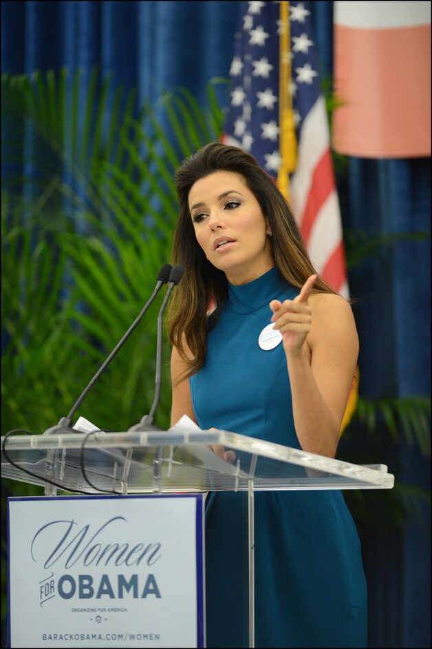 Onder andere Eva Longoria probeert de Latino-bevolking achter Obama te krijgen.