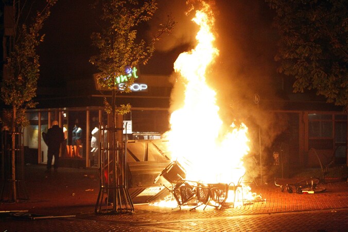 Vernielingen die aangericht werden tijdens de nacht van de bewuste 'Facebookparty'.