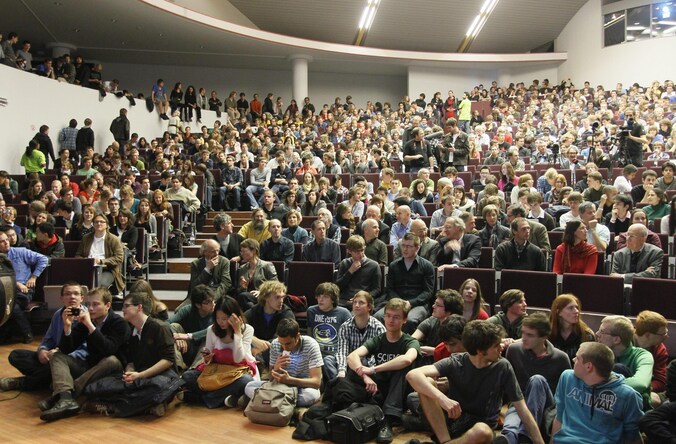 Archiefbeeld. Studenten in een Leuvens auditorium.