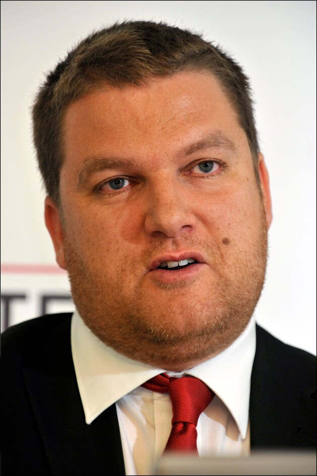 Ivan Van de Cloot.